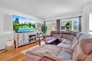 266 N Kentucky, Massapequa, NY 11758 - Photo 5