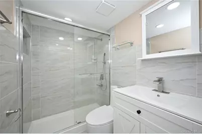 198-19 118th Avenue, Saint Albans, NY 11412 - Photo 37