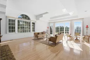 159 Altessa Blvd, Melville, NY 11747 - Photo 9