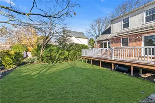 10 Fairfield Ave, Port Washington, NY 11050 - Photo 21