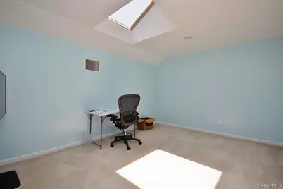 836 Huntington Drive, Fishkill, NY 12524 - Photo 17