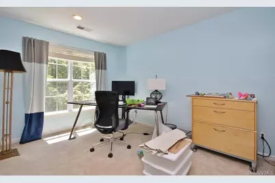 836 Huntington Drive, Fishkill, NY 12524 - Photo 15