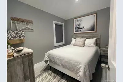 190 Beach 109th Street, Rockaway Park, NY 11694 - Photo 15