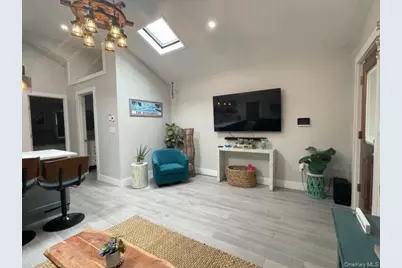 190 Beach 109th Street, Rockaway Park, NY 11694 - Photo 5