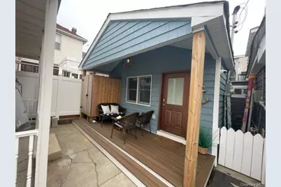 190 Beach 109th Street, Rockaway Park, NY 11694 - Photo 3