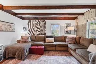 170 N Country Rd, Miller Place, NY 11764 - Photo 19