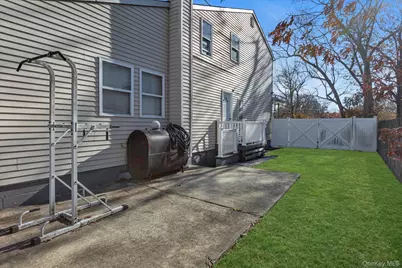 11 Laurelton Avenue, Selden, NY 11784 - Photo 5