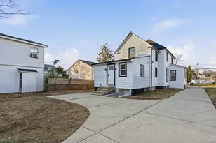 135 Whaley St, Freeport, NY 11520 - Photo 19