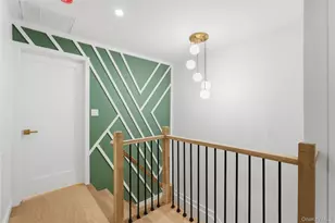 135 Whaley St, Freeport, NY 11520 - Photo 9