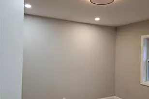 1918 Hunt Ave, Bronx, NY 10462 - Photo 9