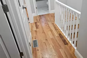 1918 Hunt Ave, Bronx, NY 10462 - Photo 7