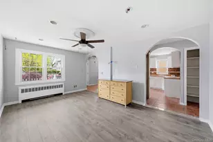 1074 Harrison St, Uniondale, NY 11553 - Photo 5