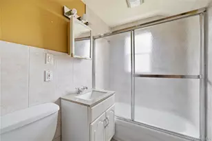 1074 Harrison St, Uniondale, NY 11553 - Photo 13