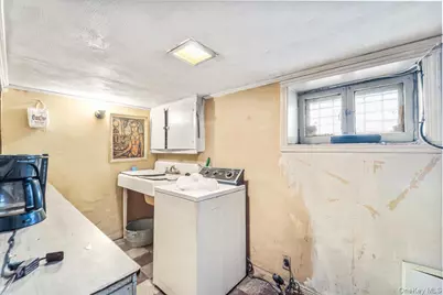 17733 106th Avenue, Jamaica, NY 11433 - Photo 15