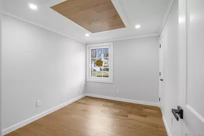 11 Entrance Road, East Hills, NY 11577 - Photo 23