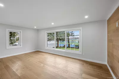 11 Entrance Road, East Hills, NY 11577 - Photo 11