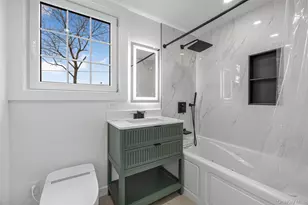 11 Entrance Rd, East Hills, NY 11577 - Photo 23