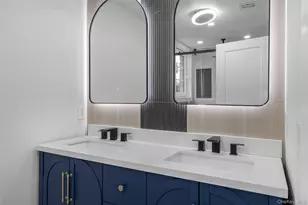 11 Entrance Rd, East Hills, NY 11577 - Photo 15