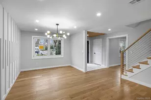 11 Entrance Rd, East Hills, NY 11577 - Photo 7