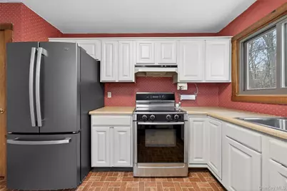 9 Kings Point Lane, Washingtonville, NY 10992 - Photo 11