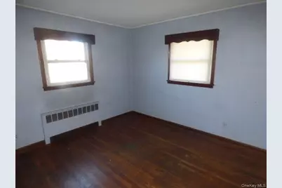 35 Gardner Avenue, Hicksville, NY 11801 - Photo 9