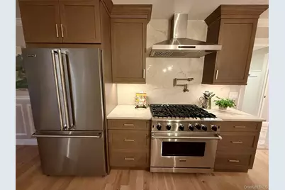 3 Narkin Court, Hicksville, NY 11801 - Photo 5