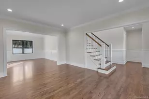 40 N Woodhull Rd, Huntington, NY 11743 - Photo 7