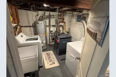 7817 64th Street, Glendale, NY 11385 - Photo 13