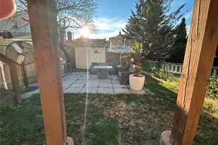 1039 Calhoun Ave, Bronx, NY 10465 - Photo 17