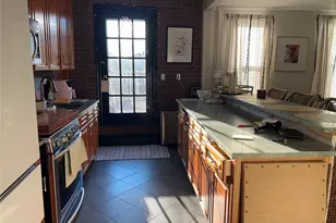 1039 Calhoun Ave, Bronx, NY 10465 - Photo 5