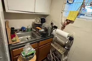 117-15 200th St, Saint Albans, NY 11412 - Photo 17