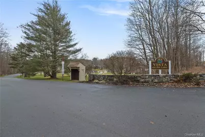 305 Vista On The Lake, Carmel, NY 10512 - Photo 15