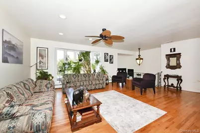 3106 Clubhouse Road, Merrick, NY 11566 - Photo 11