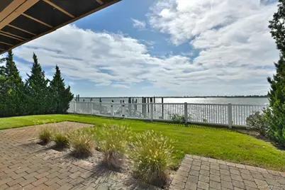 3106 Clubhouse Road, Merrick, NY 11566 - Photo 3