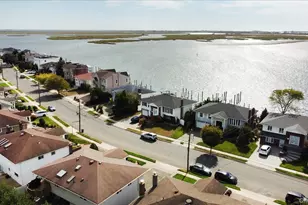 3106 Clubhouse Rd, Merrick, NY 11566 - Photo 29