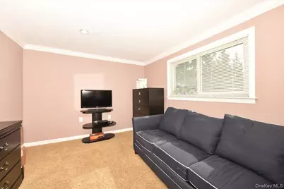 3106 Clubhouse Road, Merrick, NY 11566 - Photo 17