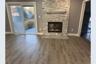 95 Muncie Road, West Babylon, NY 11704 - Photo 5