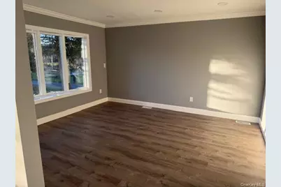 95 Muncie Road, West Babylon, NY 11704 - Photo 3