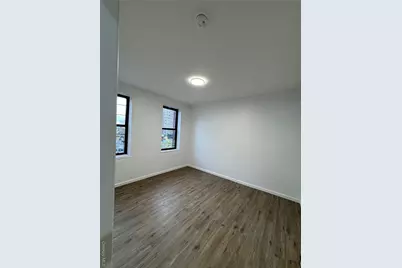 2124 Mermaid Avenue, Brooklyn, NY 11224 - Photo 3