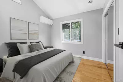 4 Wintergreen Drive, Melville, NY 11747 - Photo 3