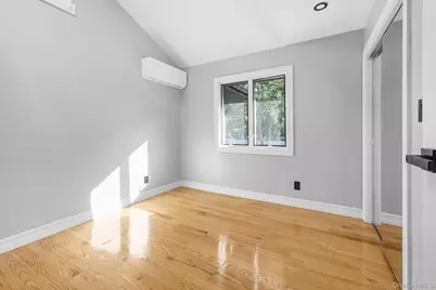 4 Wintergreen Drive, Melville, NY 11747 - Photo 19