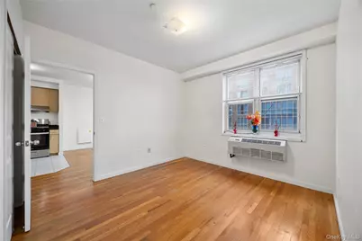 134-38 35th Avenue #3D, Flushing, NY 11354 - Photo 9