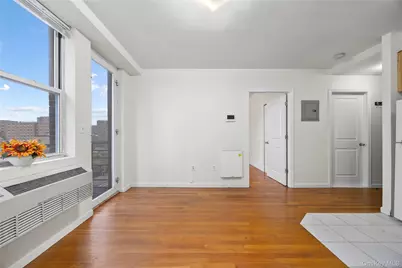 134-38 35th Avenue #3D, Flushing, NY 11354 - Photo 3
