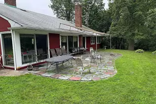 14 Martin Ct, Great Neck, NY 11024 - Photo 3