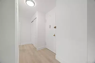 2550 Olinville Avenue #4F, Bronx, NY 10467 - Photo 17