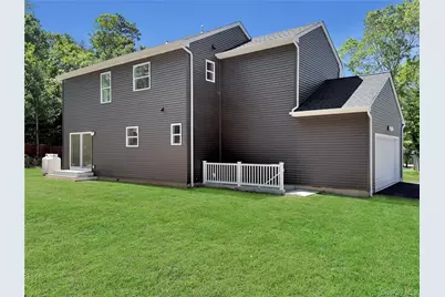 120 River Road, Shirley, NY 11967 - Photo 5