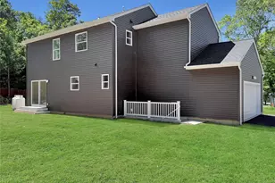 120 River Rd, Shirley, NY 11967 - Photo 5