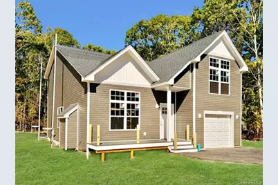 71 Palmetto Drive, Shirley, NY 11967 - Photo 5