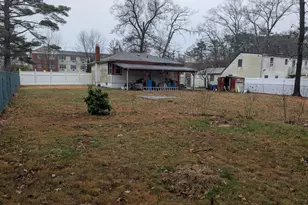 132 8th St, Brentwood, NY 11717 - Photo 17