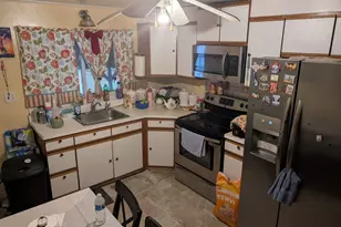 132 8th St, Brentwood, NY 11717 - Photo 9